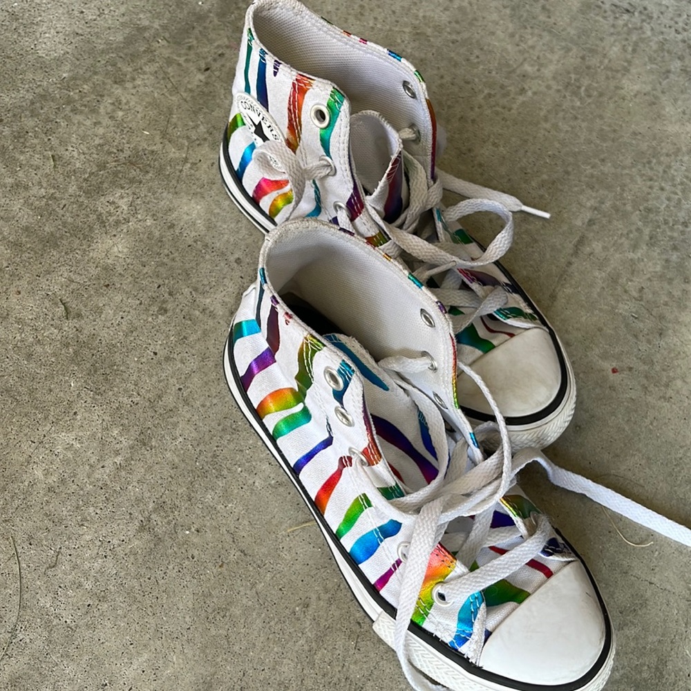 Kids converse high top shoes